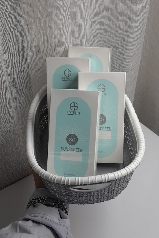 ضدآفتاب استلین بی رنگ